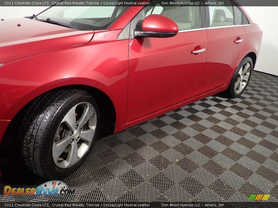 2011 Chevrolet Cruze LTZ Crystal Red Metallic Tintcoat / Cocoa/Light Neutral Leather Photo #8