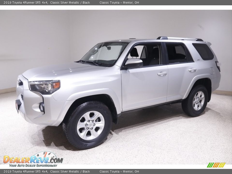 2019 Toyota 4Runner SR5 4x4 Classic Silver Metallic / Black Photo #3