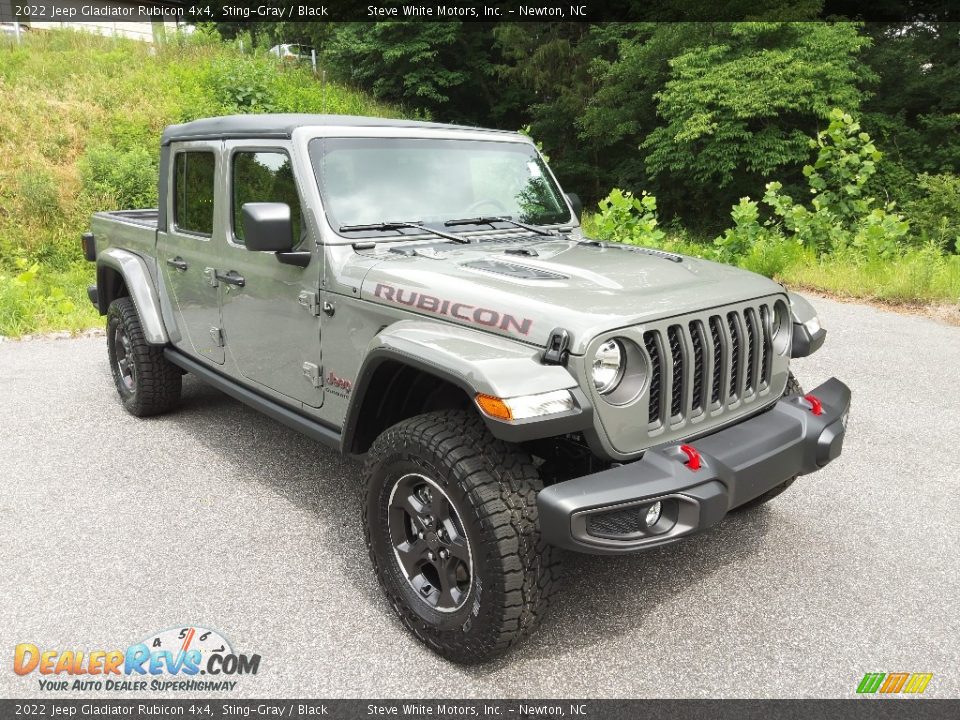 Front 3/4 View of 2022 Jeep Gladiator Rubicon 4x4 Photo #4