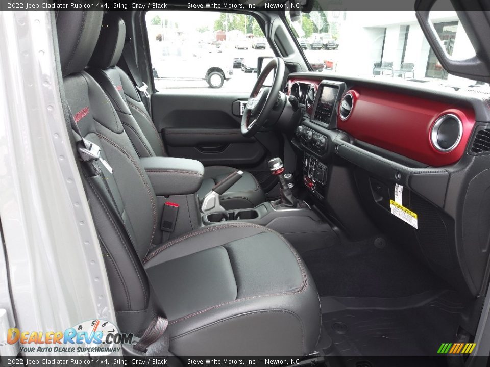 Front Seat of 2022 Jeep Gladiator Rubicon 4x4 Photo #17