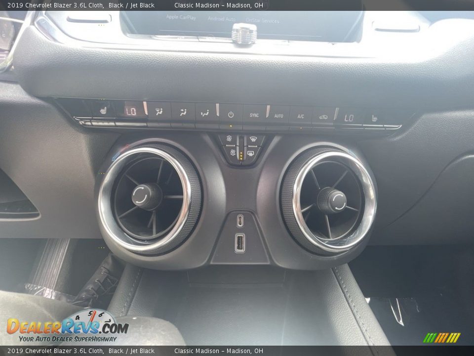 2019 Chevrolet Blazer 3.6L Cloth Black / Jet Black Photo #13