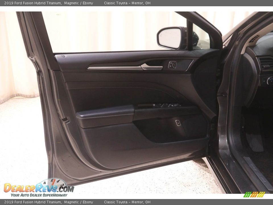 2019 Ford Fusion Hybrid Titanium Magnetic / Ebony Photo #5