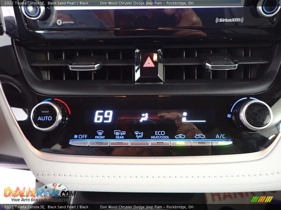 2022 Toyota Corolla SE Black Sand Pearl / Black Photo #20