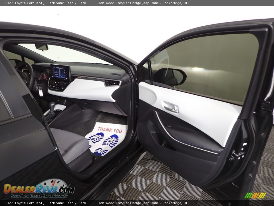 2022 Toyota Corolla SE Black Sand Pearl / Black Photo #26