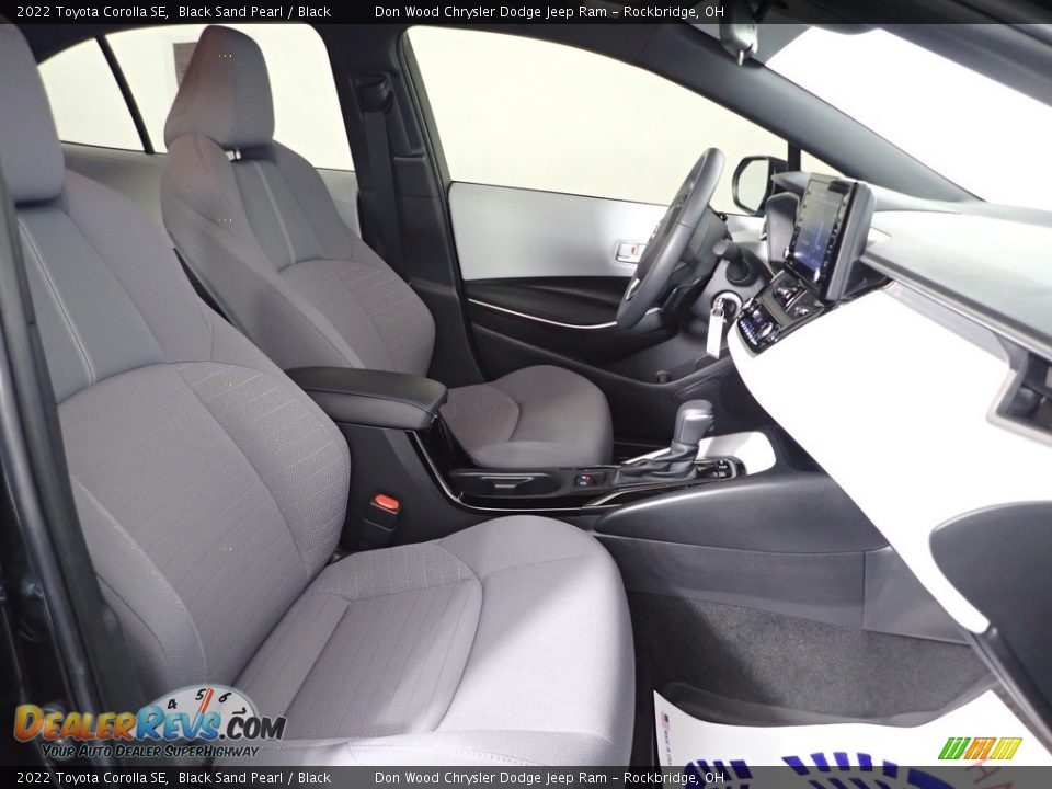 2022 Toyota Corolla SE Black Sand Pearl / Black Photo #27