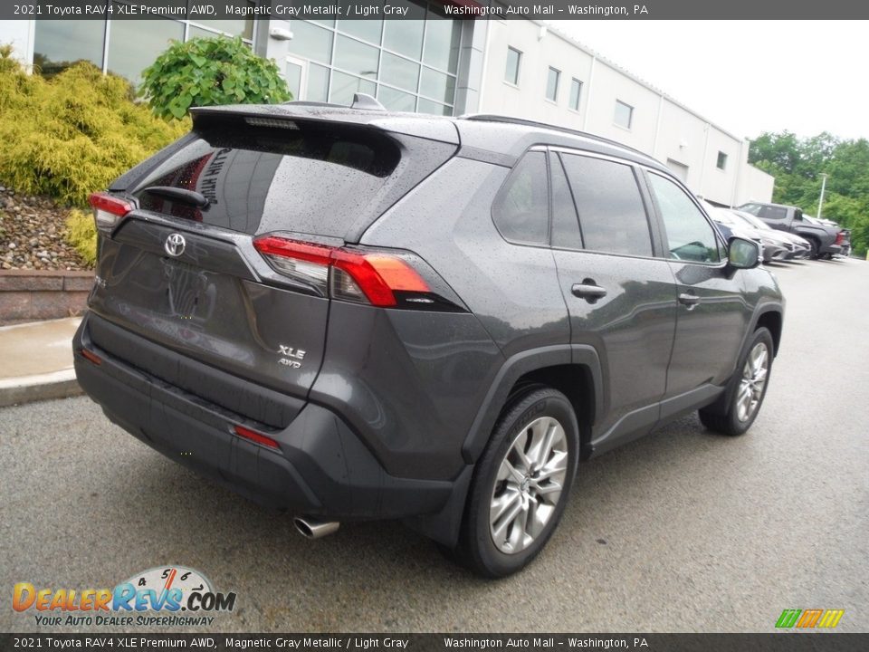 2021 Toyota RAV4 XLE Premium AWD Magnetic Gray Metallic / Light Gray Photo #16