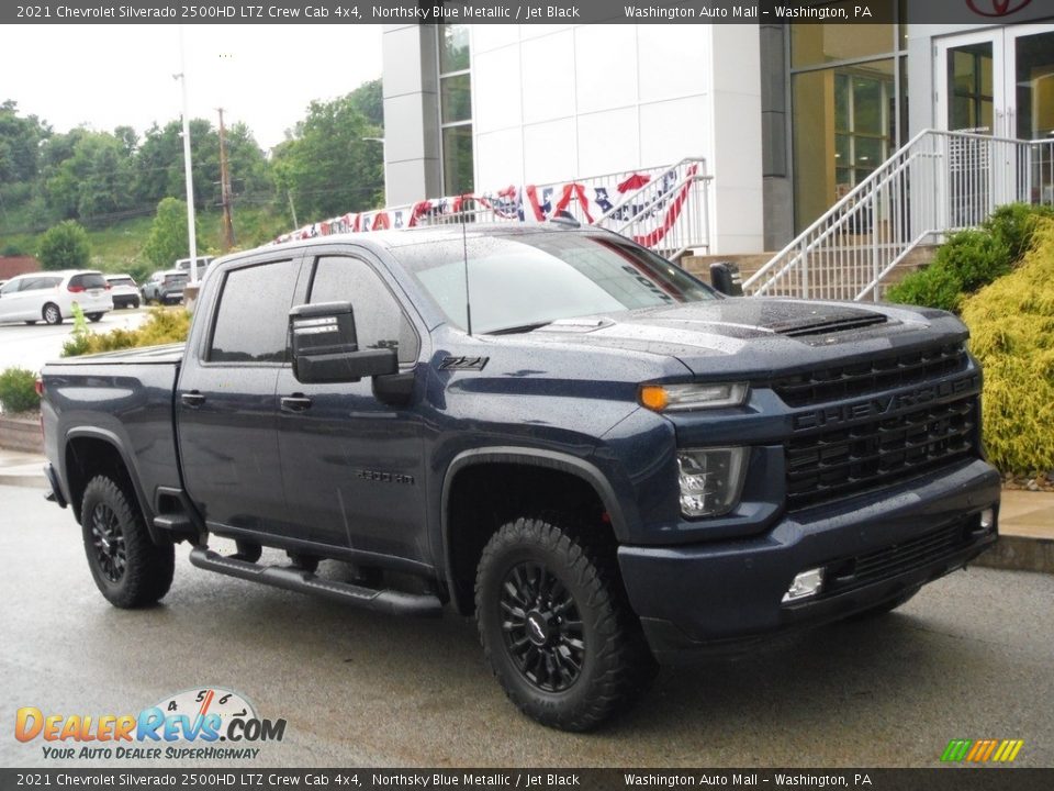 Front 3/4 View of 2021 Chevrolet Silverado 2500HD LTZ Crew Cab 4x4 Photo #1