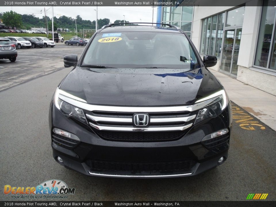 2018 Honda Pilot Touring AWD Crystal Black Pearl / Black Photo #4