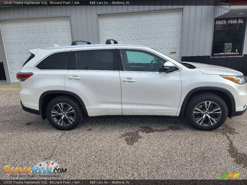 2016 Toyota Highlander XLE Blizzard Pearl / Ash Photo #1