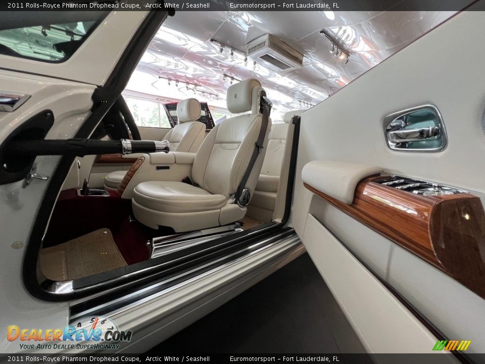 2011 Rolls-Royce Phantom Drophead Coupe Arctic White / Seashell Photo #3
