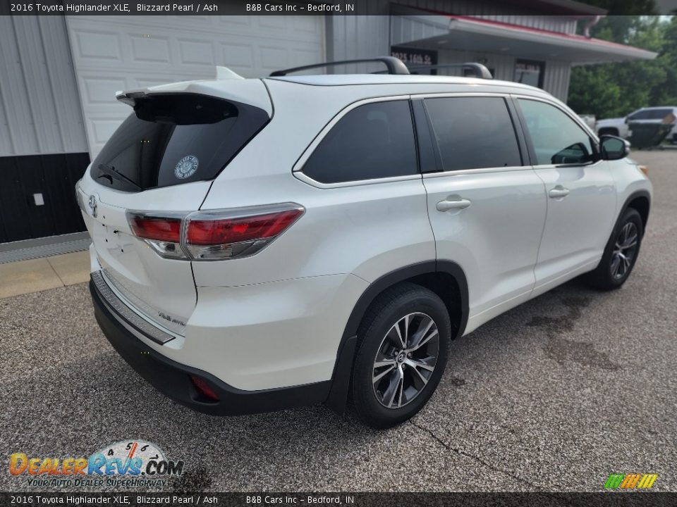 2016 Toyota Highlander XLE Blizzard Pearl / Ash Photo #8