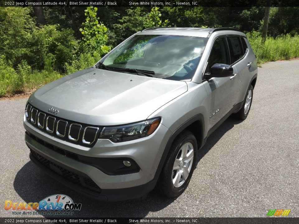 2022 Jeep Compass Latitude 4x4 Billet Silver Metallic / Black Photo #2