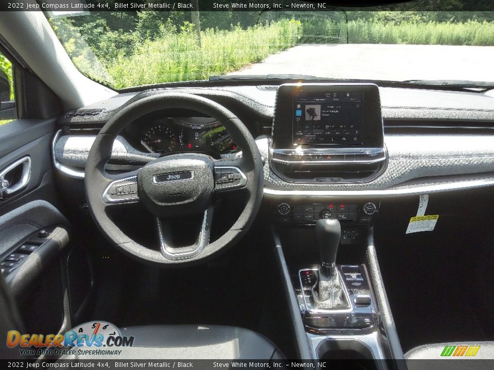 2022 Jeep Compass Latitude 4x4 Billet Silver Metallic / Black Photo #17