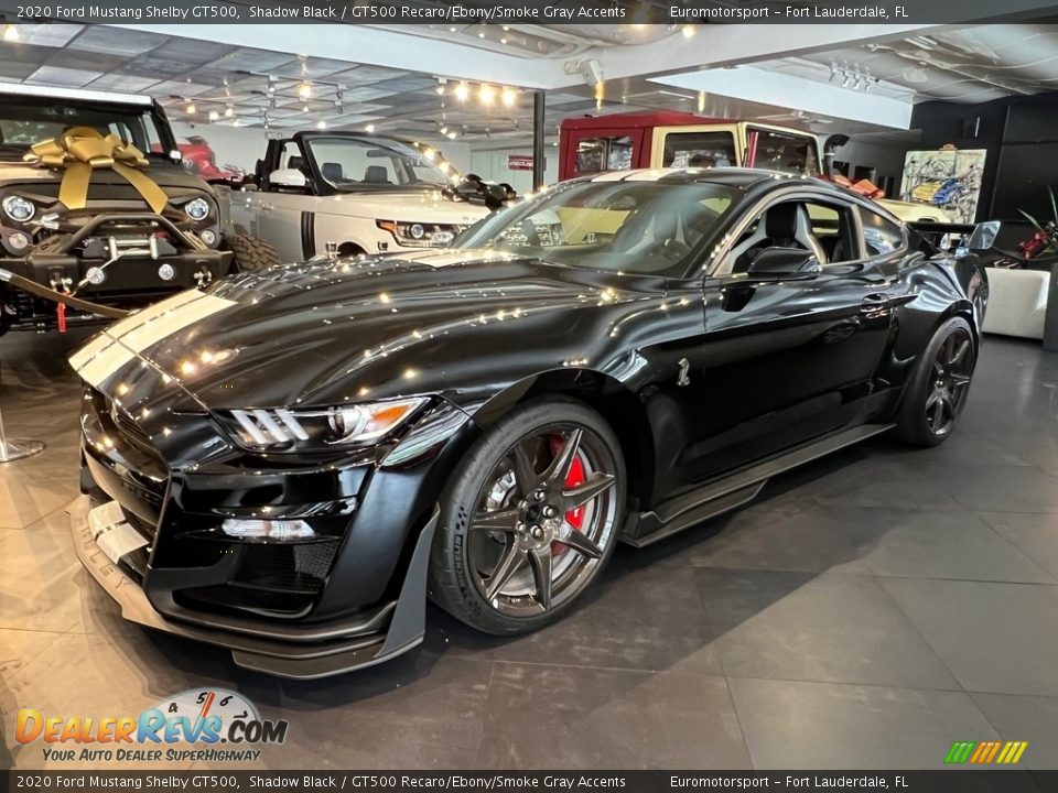 Front 3/4 View of 2020 Ford Mustang Shelby GT500 Photo #1