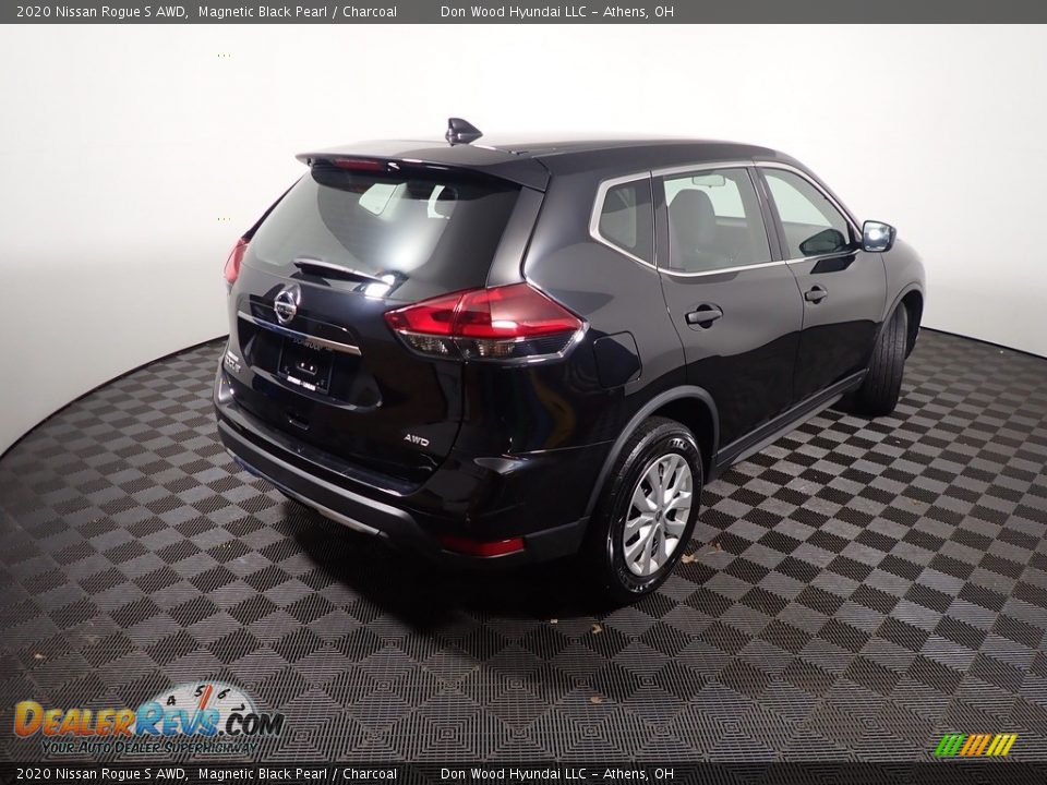 2020 Nissan Rogue S AWD Magnetic Black Pearl / Charcoal Photo #18