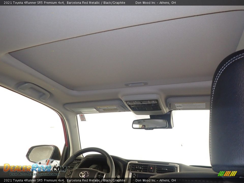 2021 Toyota 4Runner SR5 Premium 4x4 Barcelona Red Metallic / Black/Graphite Photo #2