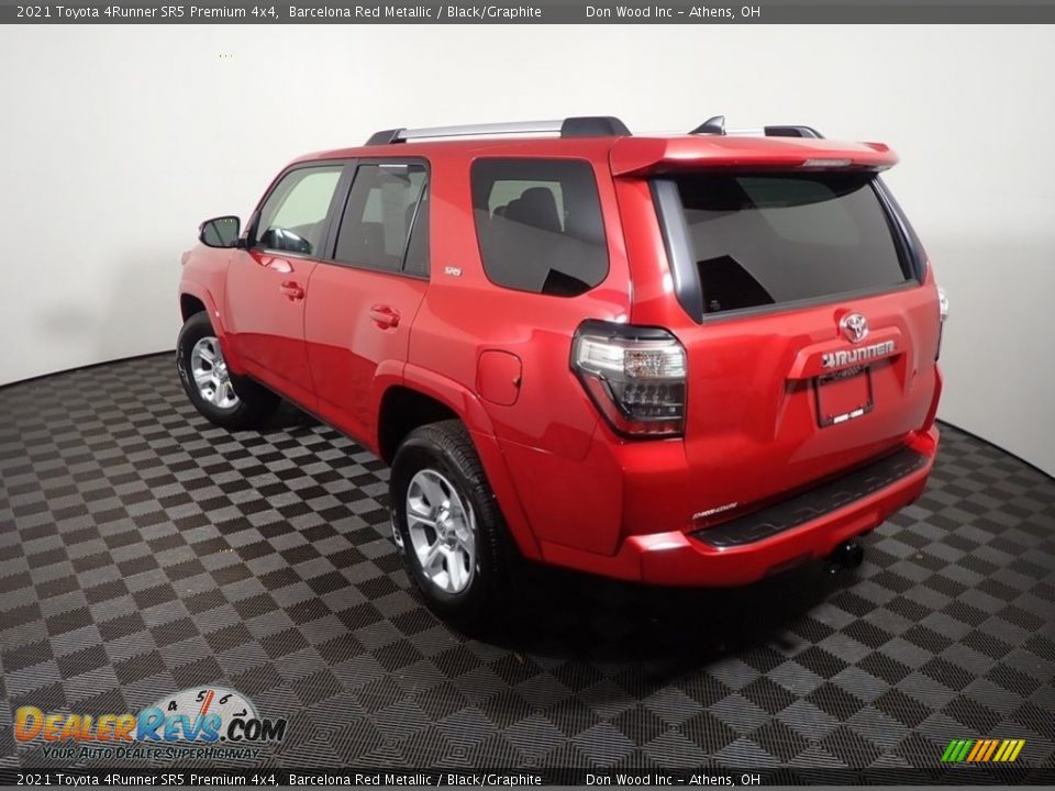 2021 Toyota 4Runner SR5 Premium 4x4 Barcelona Red Metallic / Black/Graphite Photo #15