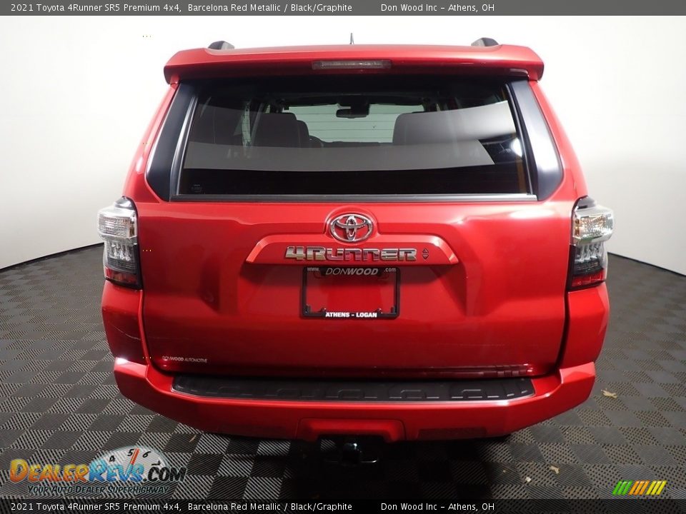 2021 Toyota 4Runner SR5 Premium 4x4 Barcelona Red Metallic / Black/Graphite Photo #16