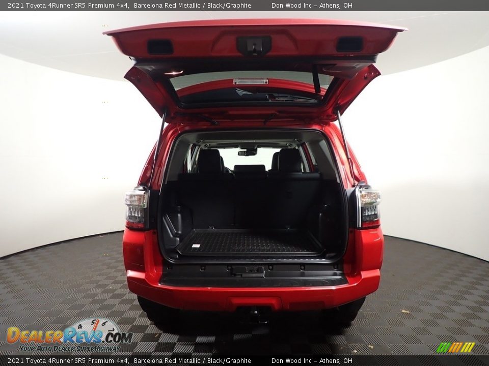 2021 Toyota 4Runner SR5 Premium 4x4 Barcelona Red Metallic / Black/Graphite Photo #17