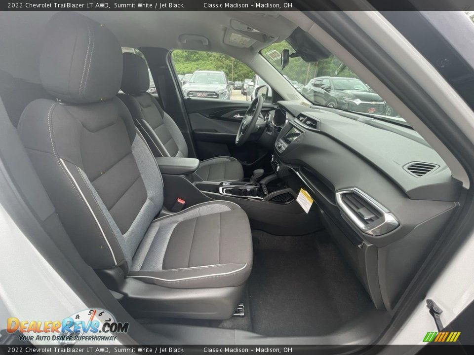 Front Seat of 2022 Chevrolet TrailBlazer LT AWD Photo #18