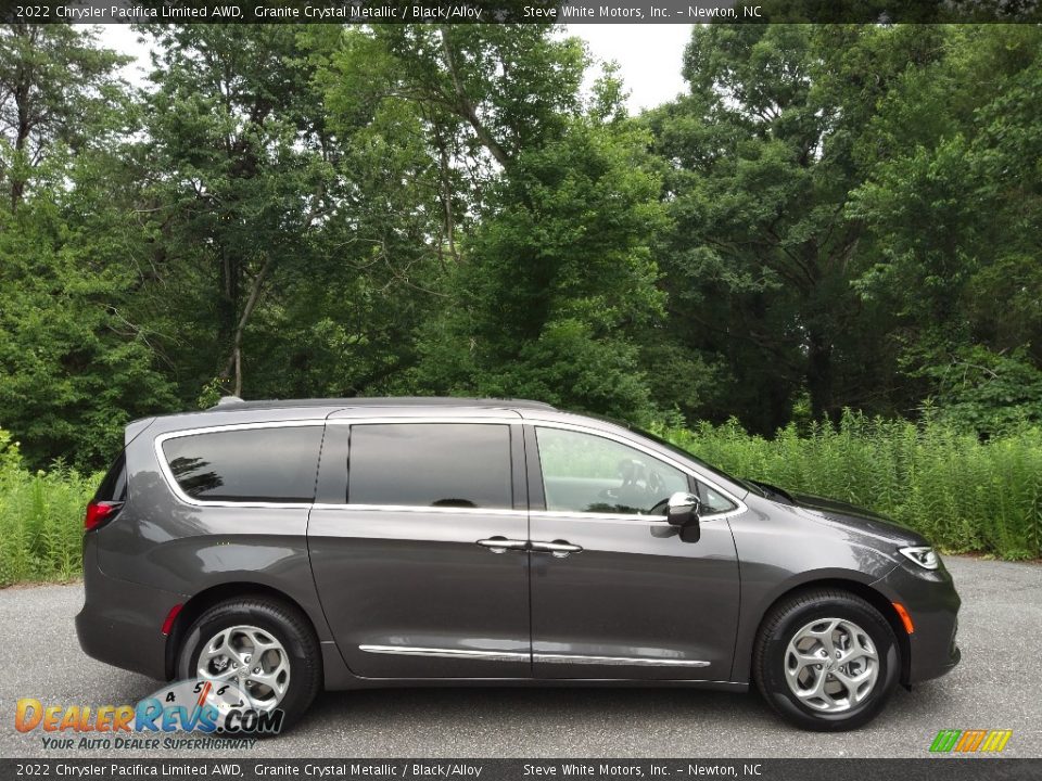 2022 Chrysler Pacifica Limited AWD Granite Crystal Metallic / Black/Alloy Photo #5