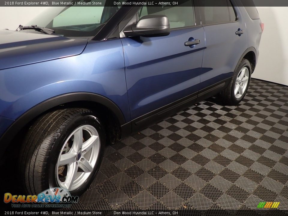 2018 Ford Explorer 4WD Blue Metallic / Medium Stone Photo #10