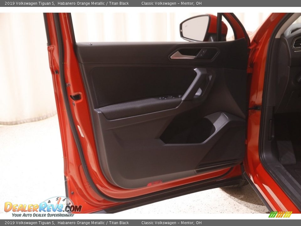2019 Volkswagen Tiguan S Habanero Orange Metallic / Titan Black Photo #4