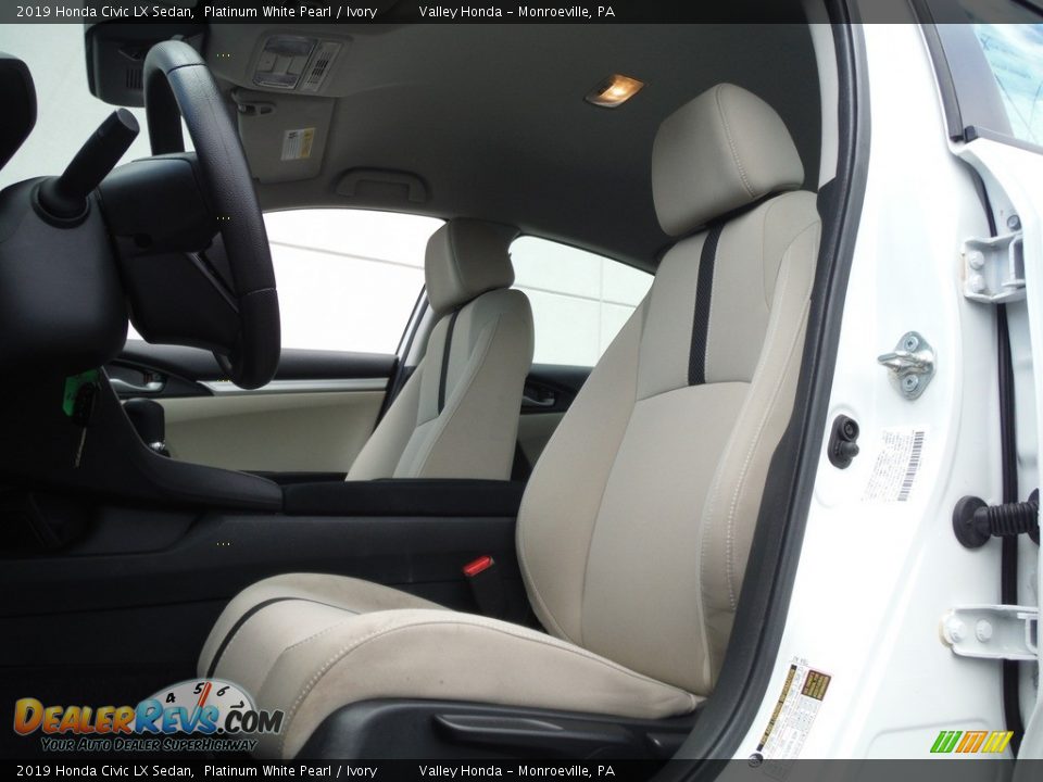 2019 Honda Civic LX Sedan Platinum White Pearl / Ivory Photo #12