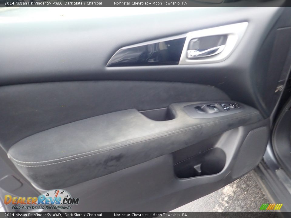 2014 Nissan Pathfinder SV AWD Dark Slate / Charcoal Photo #24