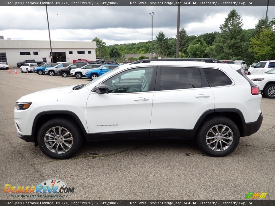 2022 Jeep Cherokee Latitude Lux 4x4 Bright White / Ski Gray/Black Photo #2