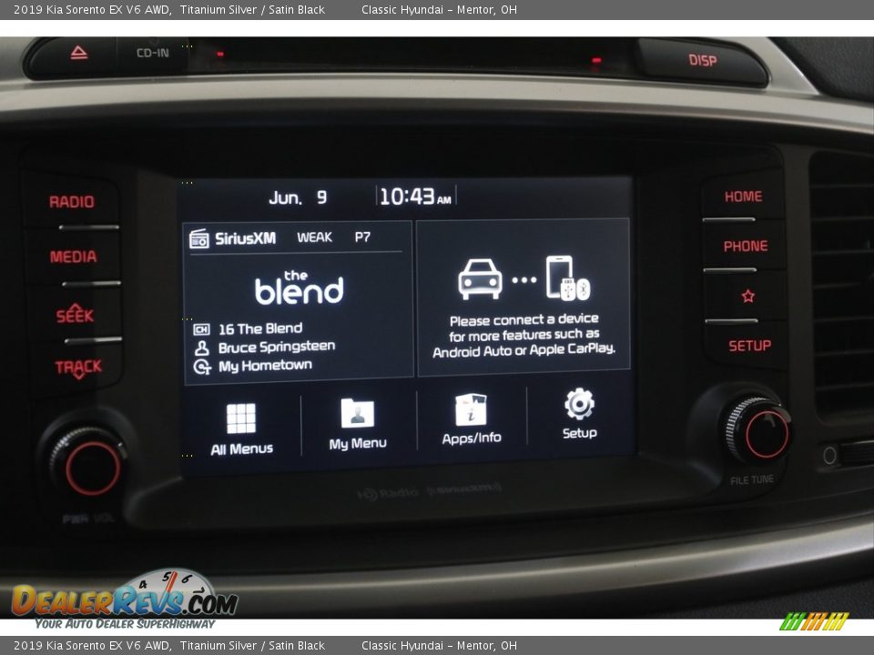 Controls of 2019 Kia Sorento EX V6 AWD Photo #10