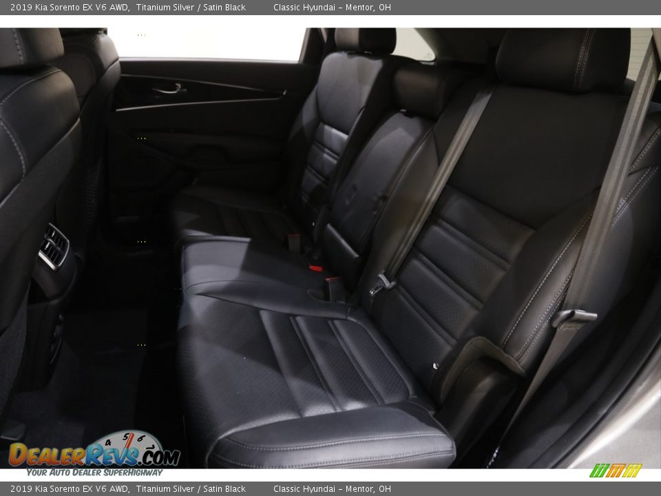 Rear Seat of 2019 Kia Sorento EX V6 AWD Photo #17