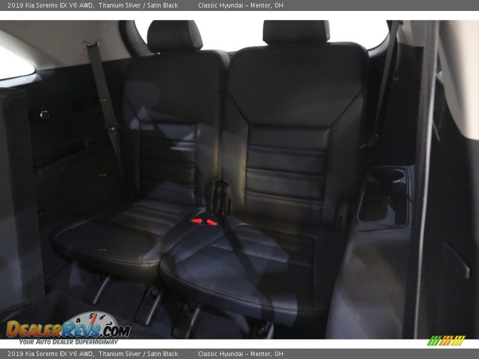 Rear Seat of 2019 Kia Sorento EX V6 AWD Photo #18
