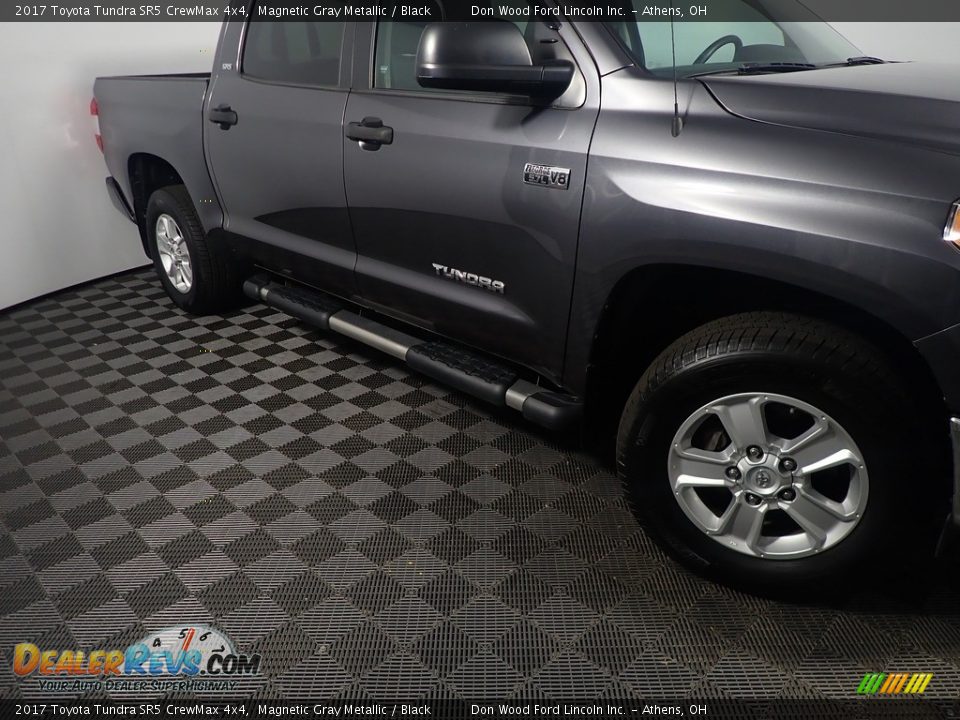 2017 Toyota Tundra SR5 CrewMax 4x4 Magnetic Gray Metallic / Black Photo #4