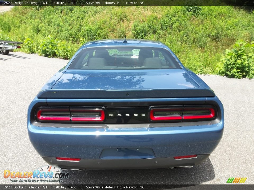 2022 Dodge Challenger R/T Frostbite / Black Photo #7