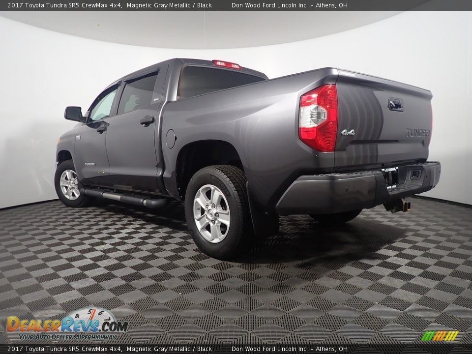 2017 Toyota Tundra SR5 CrewMax 4x4 Magnetic Gray Metallic / Black Photo #11