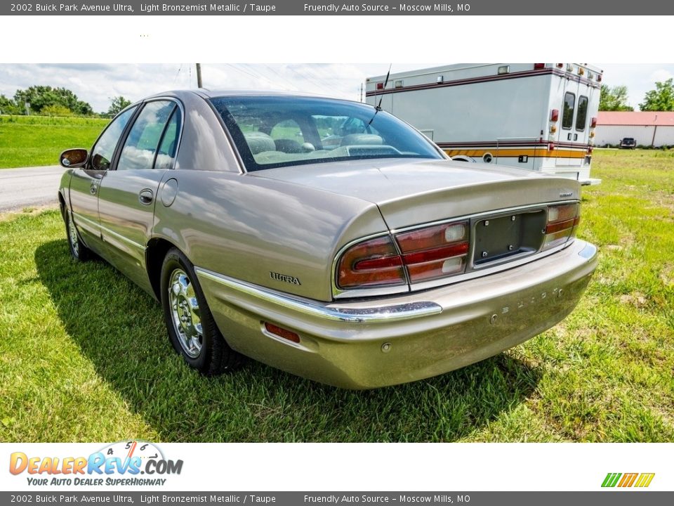 2002 Buick Park Avenue Ultra Light Bronzemist Metallic / Taupe Photo #6