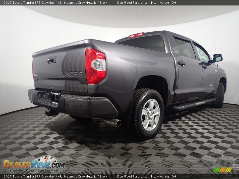 2017 Toyota Tundra SR5 CrewMax 4x4 Magnetic Gray Metallic / Black Photo #15