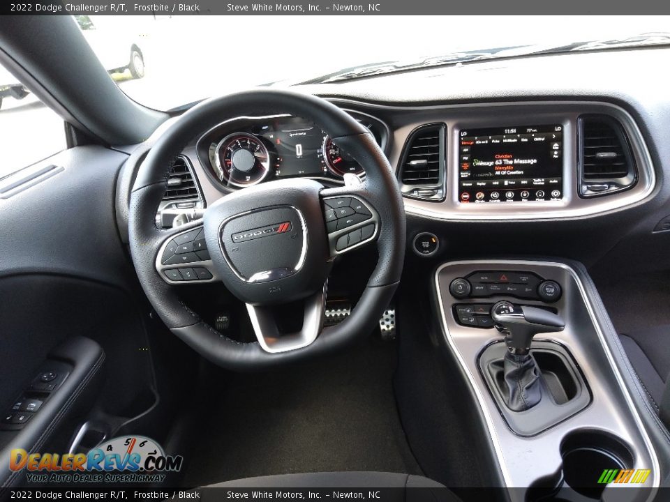 2022 Dodge Challenger R/T Frostbite / Black Photo #16