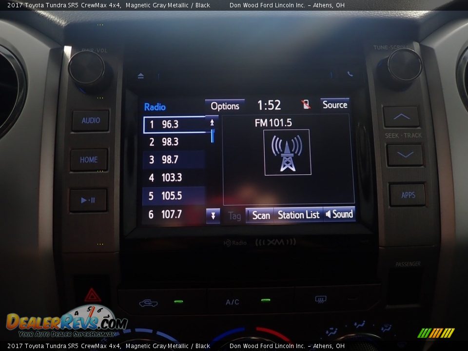 2017 Toyota Tundra SR5 CrewMax 4x4 Magnetic Gray Metallic / Black Photo #25