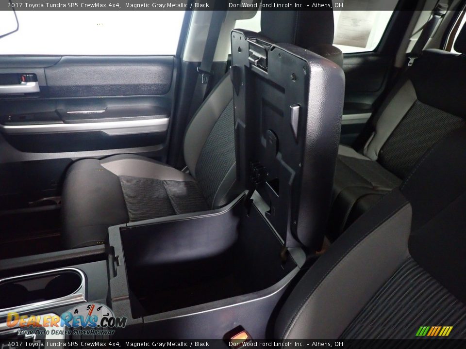 2017 Toyota Tundra SR5 CrewMax 4x4 Magnetic Gray Metallic / Black Photo #34