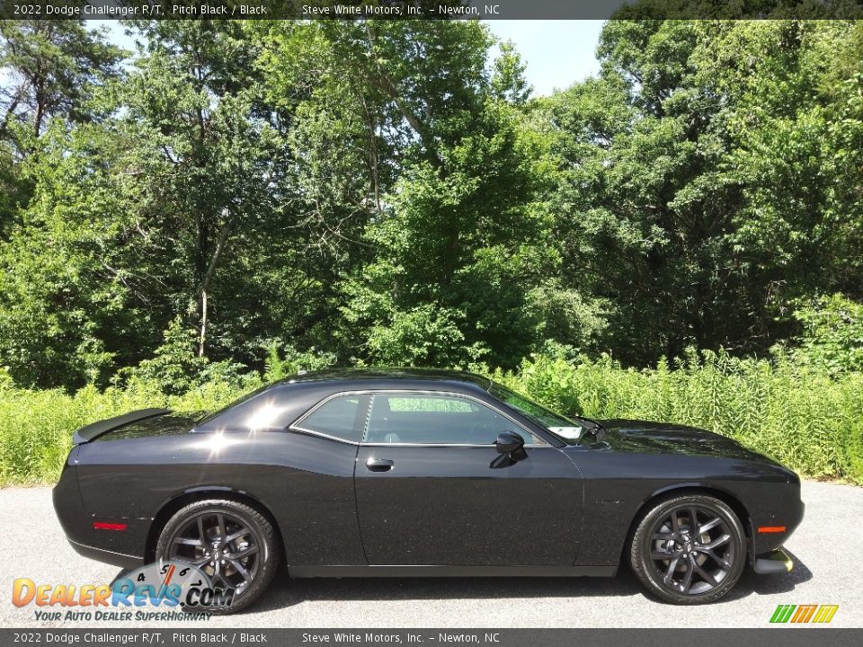 2022 Dodge Challenger R/T Pitch Black / Black Photo #5