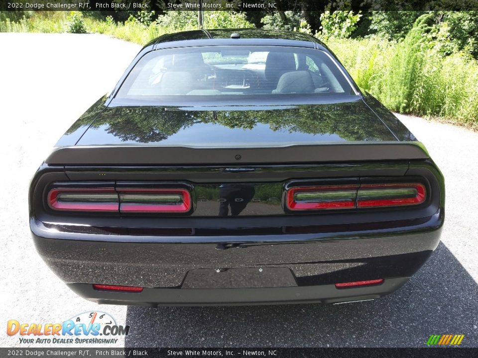 2022 Dodge Challenger R/T Pitch Black / Black Photo #7