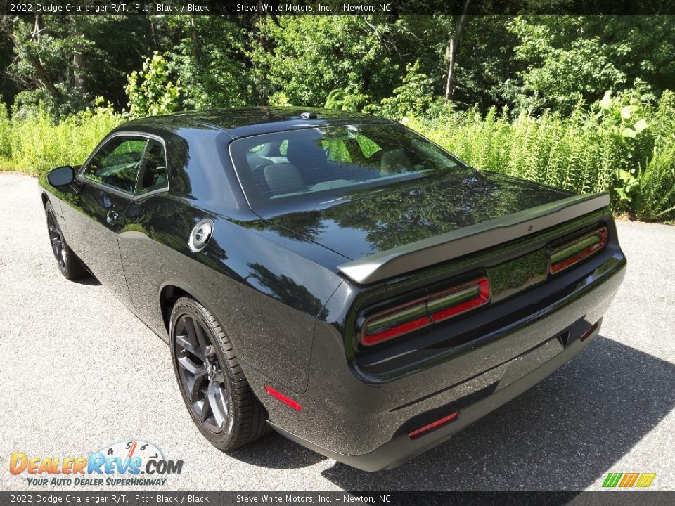 2022 Dodge Challenger R/T Pitch Black / Black Photo #8