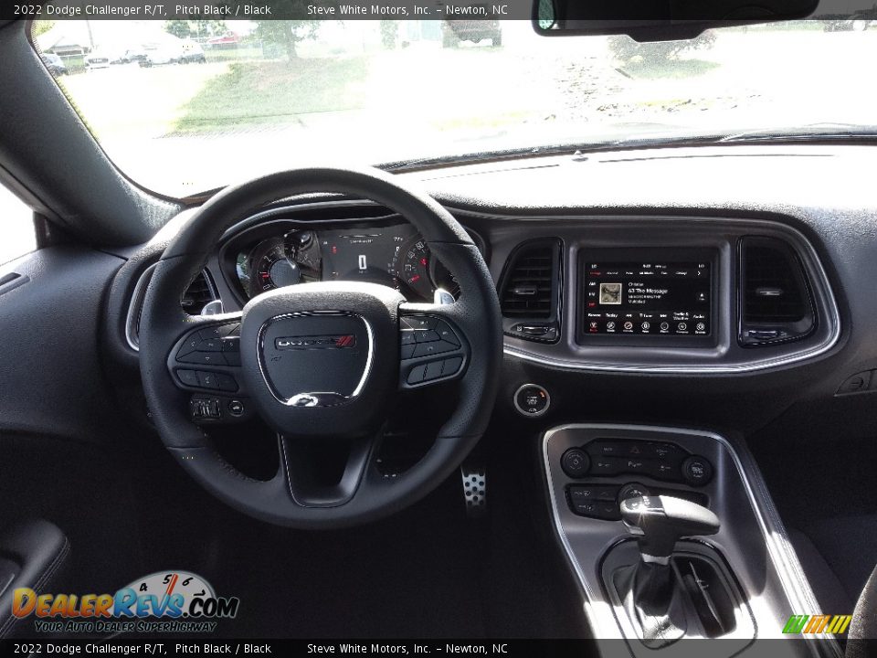 2022 Dodge Challenger R/T Pitch Black / Black Photo #16