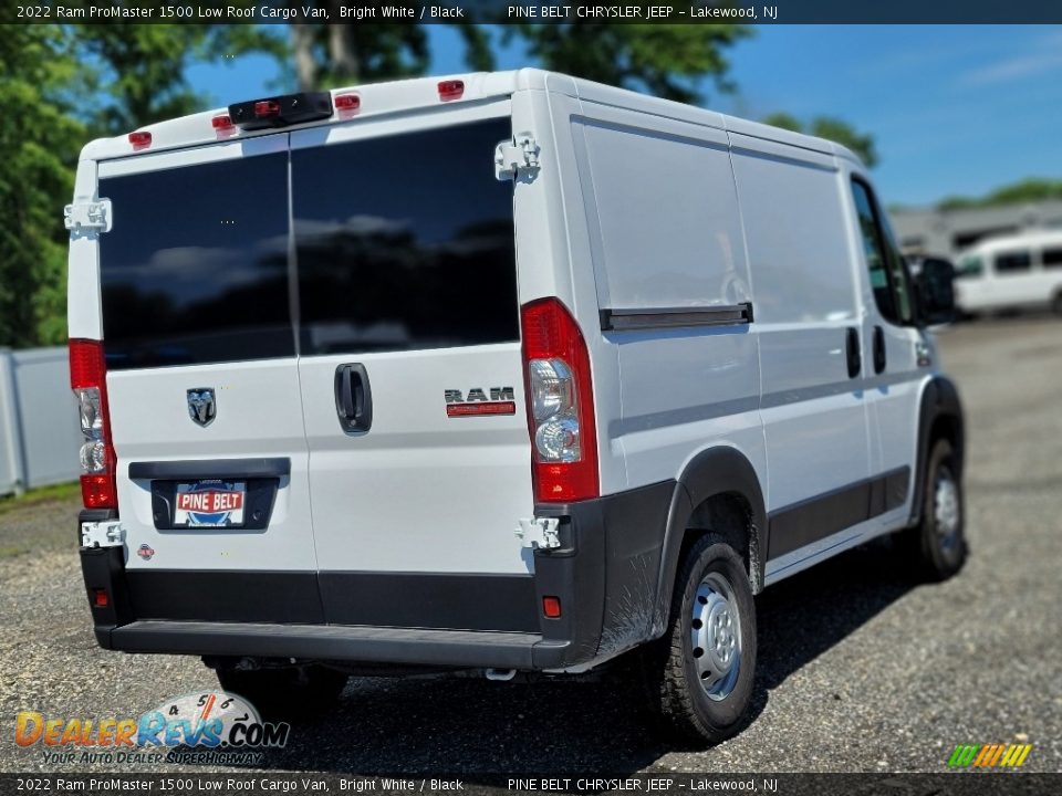 2022 Ram ProMaster 1500 Low Roof Cargo Van Bright White / Black Photo #6
