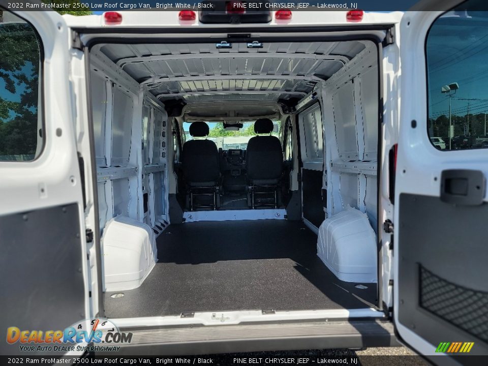 2022 Ram ProMaster 2500 Low Roof Cargo Van Bright White / Black Photo #7