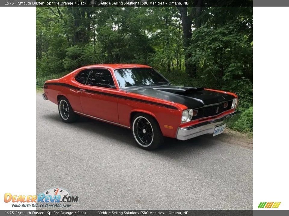 Front 3/4 View of 1975 Plymouth Duster  Photo #1