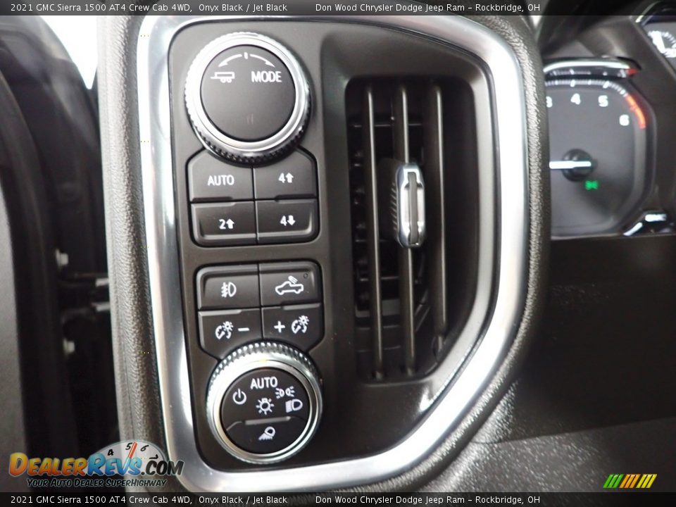 2021 GMC Sierra 1500 AT4 Crew Cab 4WD Onyx Black / Jet Black Photo #16