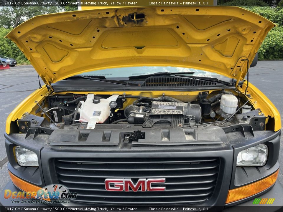 2017 GMC Savana Cutaway 3500 Commercial Moving Truck 6.0 Liter OHV 16-Valve Vortec V8 Engine Photo #14